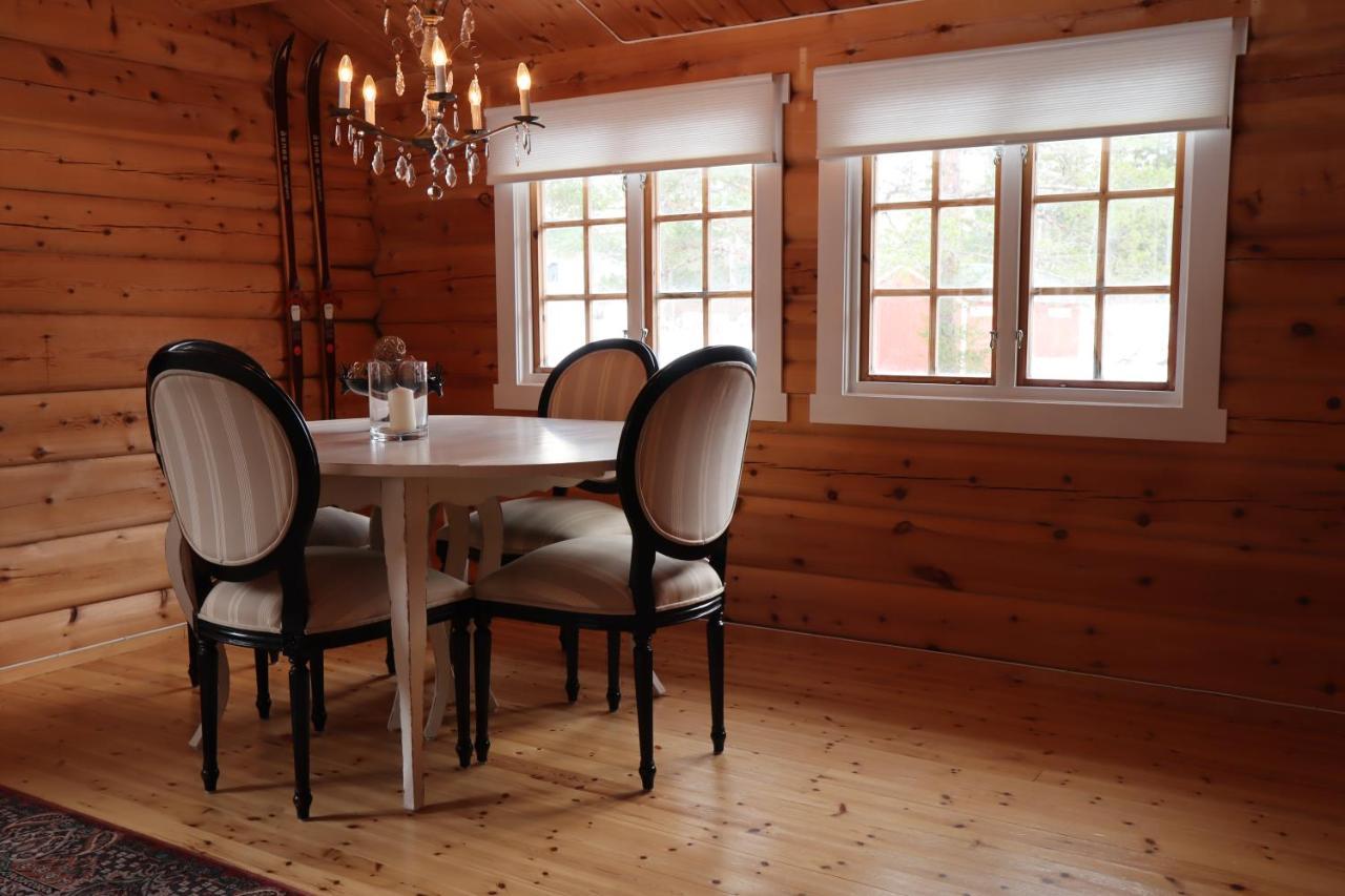 & Holiday home *